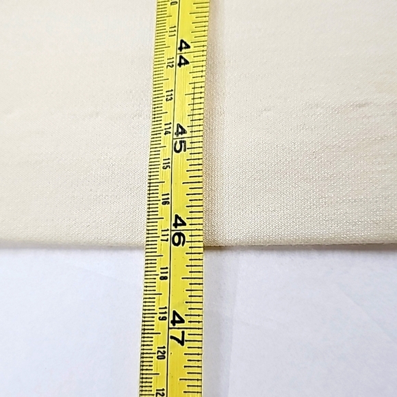 Vtg 80's cream color knit, longsleeve dress. Keyhole neck, pleat front, belted - Picture 12 of 13